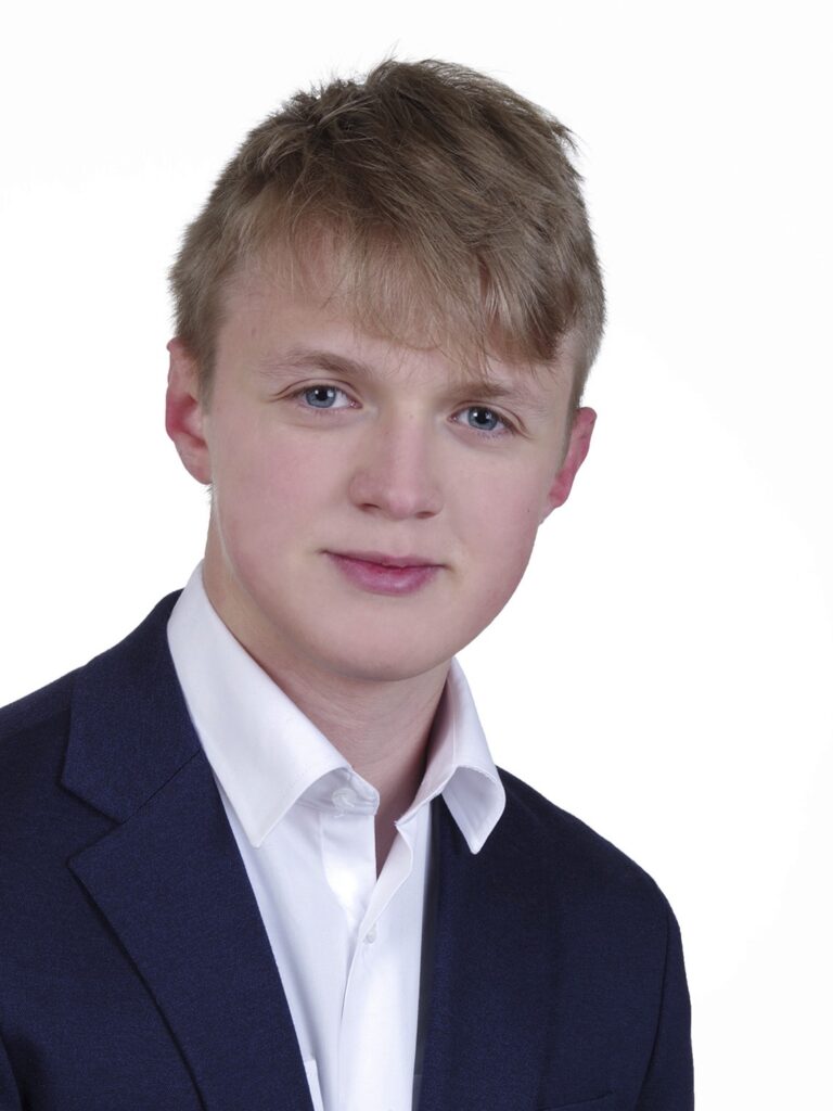 Jonas-Burianek_SWZ-Versicherungsmakler-Lehrling